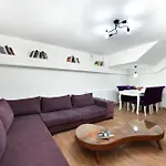 Historical Wood Dublex At Taksim&galata Apartment Istanbul