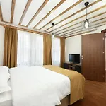 Апартаменты Historical Wood Dublex At Taksim&galata Стамбул