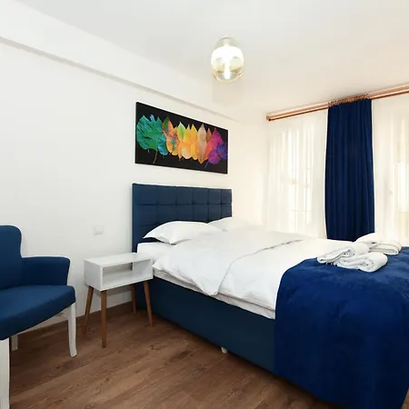 Historical Wood Dublex At Taksim&galata * Стамбул