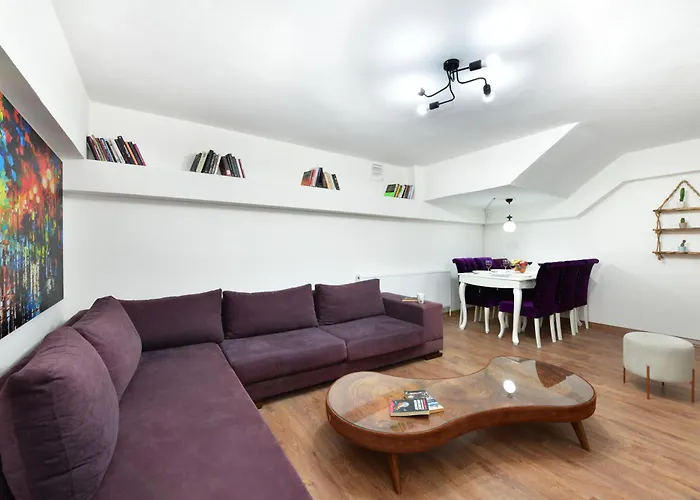 Historical Wood Dublex At Taksim&galata Апартаменты Стамбул