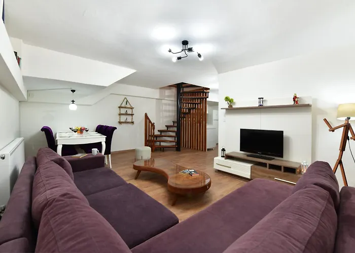 Historical Wood Dublex At Taksim&galata Апартаменты